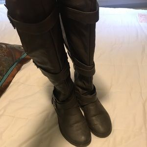 Adorable Dark brown Boots